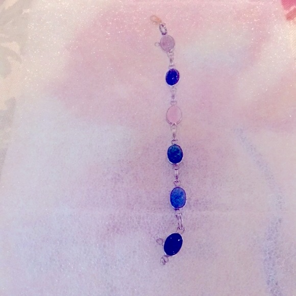 Egyptian Charm - Vintage Simulated Stone Scarab Bracelet - different ton… - Picture 3 of 12